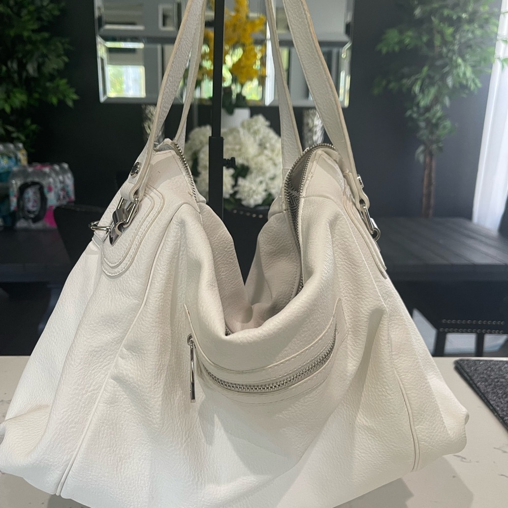 Steve Madden Elegant White Leather Tote Bag - Picture 6 of 8